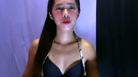 Snapshot of _hot_wife chatting on December 1, 2025, 11:37 am Lisa online show from December 1, 2025, 11:37 am