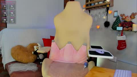 _hottie__ online show from December 20, 2024, 9:06 pm