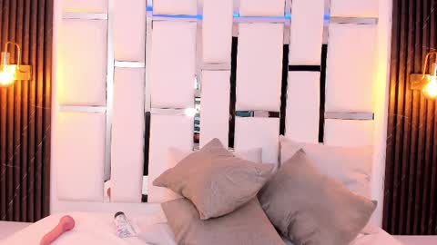 Iris online show from February 21, 2025, 3:32 pm