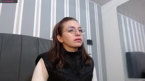 Snapshot of _isaabellaa chatting on December 19, 2024, 12:01 pm Isa online show from December 19, 2024, 12:01 pm