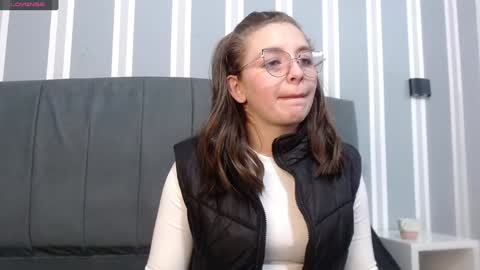 Snapshot of _isaabellaa chatting on December 19, 2024, 3:08 pm Isa online show from December 19, 2024, 3:08 pm