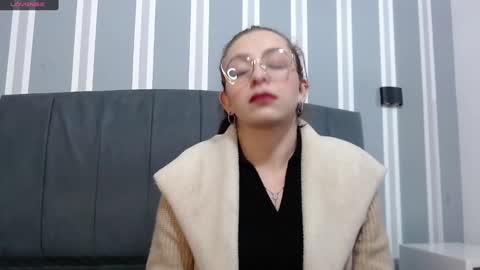 Snapshot of _isaabellaa chatting on January 3, 2025, 11:03 am Isa online show from January 3, 2025, 11:03 am