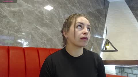 Snapshot of _isaabellaa chatting on January 30, 2025, 11:22 am Isa online show from January 30, 2025, 11:22 am