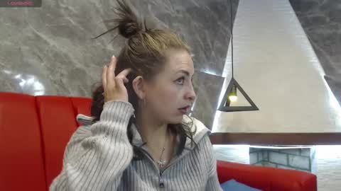 Snapshot of _isaabellaa chatting on February 11, 2025, 11:21 am Isa online show from February 11, 2025, 11:21 am