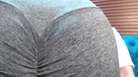 Snapshot of _isaabellaa chatting on February 17, 2025, 2:37 pm Isa online show from February 17, 2025, 2:37 pm