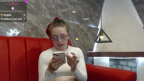 Snapshot of _isaabellaa chatting on March 6, 2025, 2:18 pm Isa online show from March 6, 2025, 2:18 pm