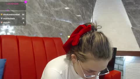 Snapshot of _isaabellaa chatting on March 6, 2025, 5:22 pm Isa online show from March 6, 2025, 5:22 pm