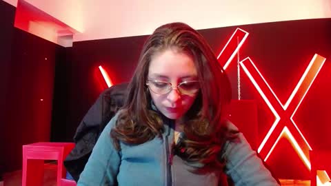 Isa online show from January 11, 2026, 1:49 pm