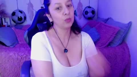 Camila online show from June 28, 2026, 8:59 pm