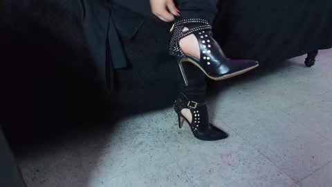 Miss Jade online show from December 17, 2025, 11:49 am