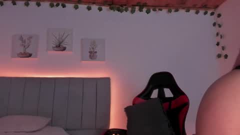 jannis  online show from December 19, 2025, 11:12 pm