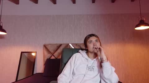 _jeessy online show from October 21, 2025, 2:34 am