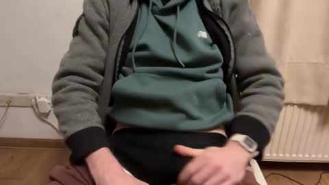 _jefff__ online show from February 7, 2026, 11:52 pm