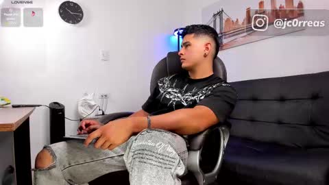 _juanes__ online show from October 27, 2025, 10:14 pm