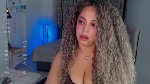 _just_a_queen_3 online show from January 10, 2026, 6:31 pm