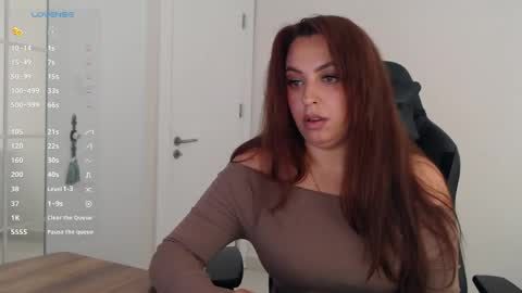 _just_a_queen_3 online show from May 22, 2026, 11:05 am
