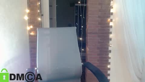  karolina online show from October 8, 2025, 6:16 pm