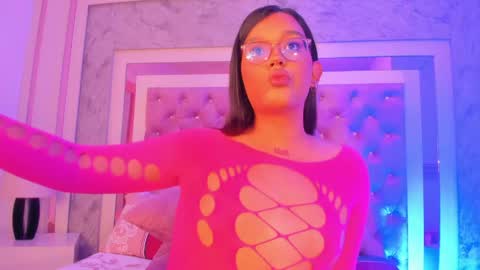 _katty_grey_ online show from May 27, 2026, 1:57 am
