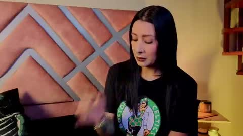 kelly online show from July 16, 2026, 1:06 pm