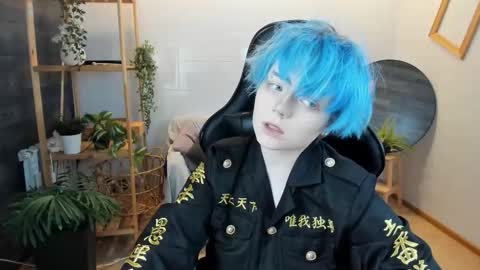 Li online show from October 6, 2025, 9:12 pm