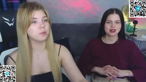 Molly   Emily online show from April 14, 2026, 7:20 pm