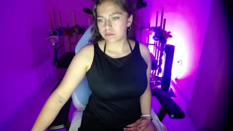 _kitten_1 online show from January 6, 2025, 9:32 pm