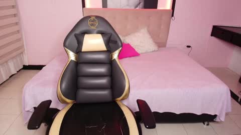 _kitten_1 online show from February 26, 2025, 12:38 am