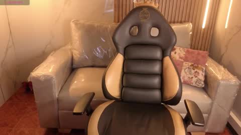 Snapshot of _kitten_1 chatting on January 6, 2026, 3:10 am _kitten_1 online show from January 6, 2026, 3:10 am