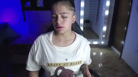 Snapshot of _kitten_1 chatting on February 22, 2026, 1:09 pm _kitten_1 online show from February 22, 2026, 1:09 pm