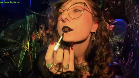 Lady Luna online show from April 30, 2026, 10:25 pm