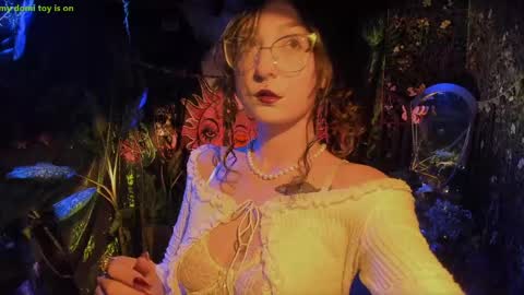 Lady Luna online show from May 11, 2026, 10:40 pm