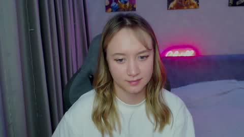 _lalune_ online show from January 25, 2025, 12:17 am