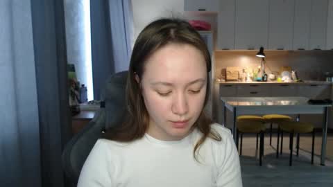 _lalune_ online show from March 13, 2026, 7:15 am