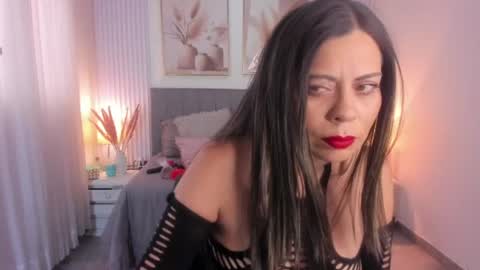 paulina  online show from July 16, 2026, 6:58 pm