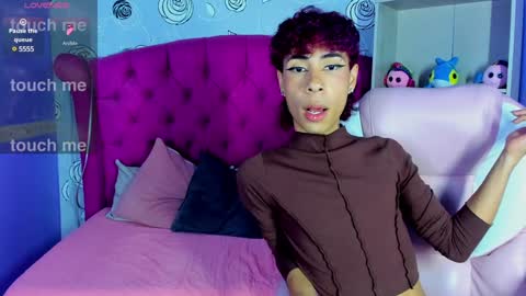 Snapshot of _lemmon_ chatting on December 11, 2024, 5:59 pm L E M M O N online show from December 11, 2024, 5:59 pm