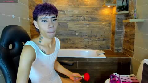 Snapshot of _lemmon_ chatting on February 19, 2025, 3:16 pm L E M M O N online show from February 19, 2025, 3:16 pm