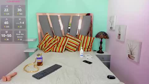 Snapshot of _lemmon_ chatting on February 26, 2025, 8:33 pm L E M M O N online show from February 26, 2025, 8:33 pm