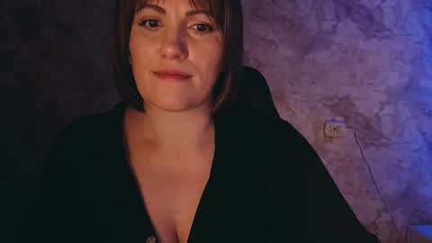 Letty online show from December 22, 2024, 3:22 am