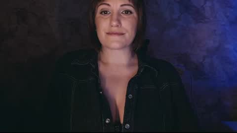 Letty online show from February 28, 2025, 3:15 am