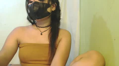 _lilies_gigi_ online show from July 4, 2026, 2:18 am