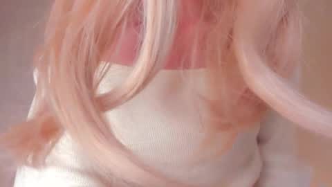 Lilou online show from November 26, 2025, 7:59 pm