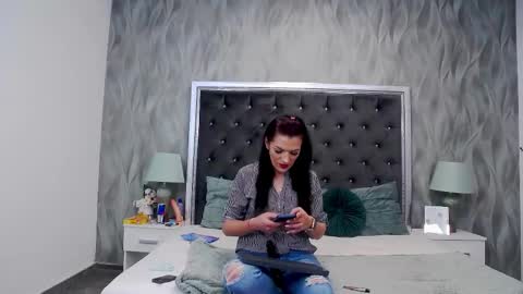 Lisa online show from January 28, 2025, 7:00 pm