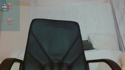 Snapshot of _little_misss chatting on January 4, 2025, 11:33 am Mila online show from January 4, 2025, 11:33 am