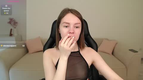 Snapshot of _little_sunshine_ chatting on May 12, 2026, 8:55 am My name is lina Lush is activePrivate is Open online show from May 12, 2026, 8:55 am
