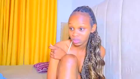 Littlevenus online show from March 4, 2026, 2:45 pm