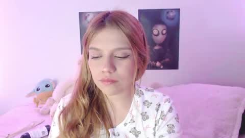 Sofia 3 online show from May 26, 2026, 2:18 am