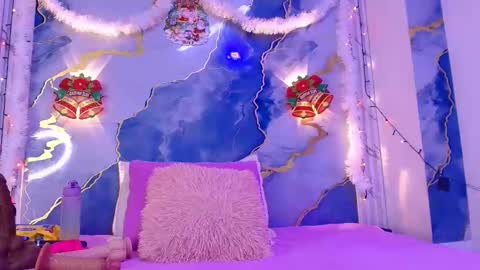 Lorrayne online show from December 20, 2025, 12:23 pm