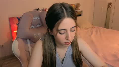 Snapshot of _loveliness_ chatting on November 21, 2025, 3:33 pm Amanda mandy online show from November 21, 2025, 3:33 pm