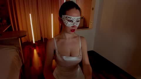 Snapshot of _lovely_lady chatting on December 4, 2024, 11:52 am Alice online show from December 4, 2024, 11:52 am