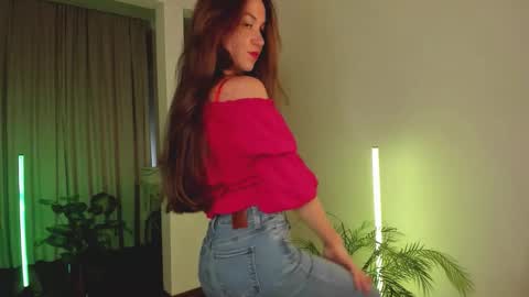 Snapshot of _lovely_lady chatting on October 12, 2025, 10:14 am Alice online show from October 12, 2025, 10:14 am